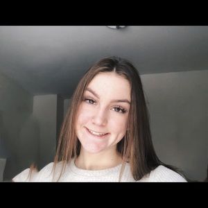 Meet your Posher, Kaitlyn